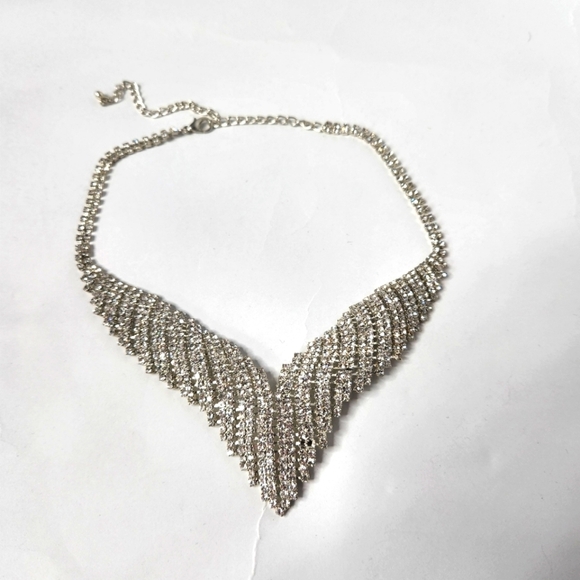 Women's Rhinestone Statement Necklace Silvertoned Bridal - Picture 2 of 5